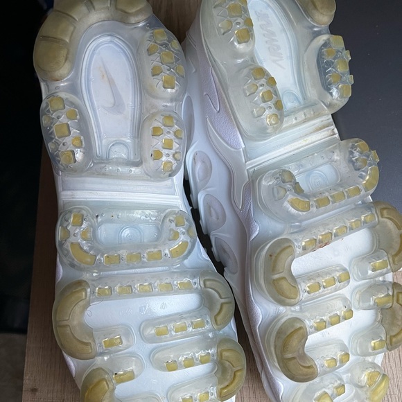 Nike Air Vapormax plus White - Picture 5 of 11